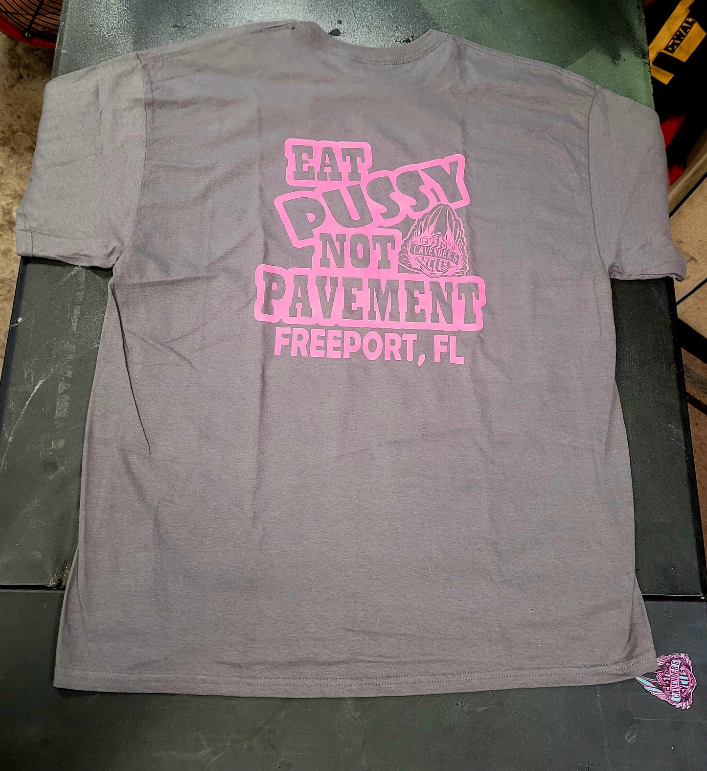 EAT PUSSY NOT PAVEMENT T-SHIRT (PINK DESIGN)