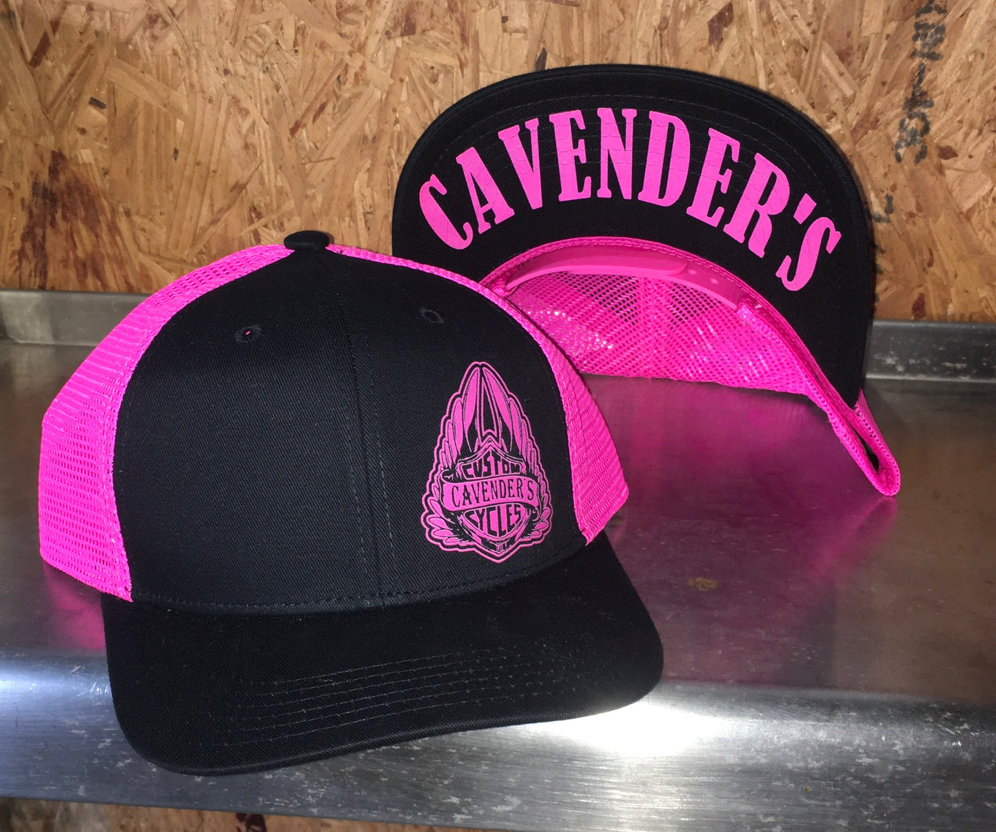 LOGO(PINK) CAVENDER'S HAT